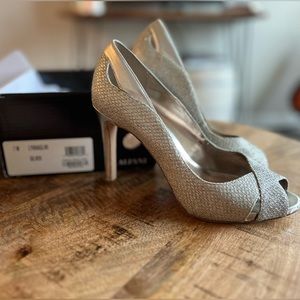 Alfani Size 7 Silver peep toe pumps